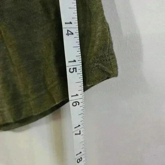 A.N.A. hunter green short sleeve tee! - Picture 5 of 5